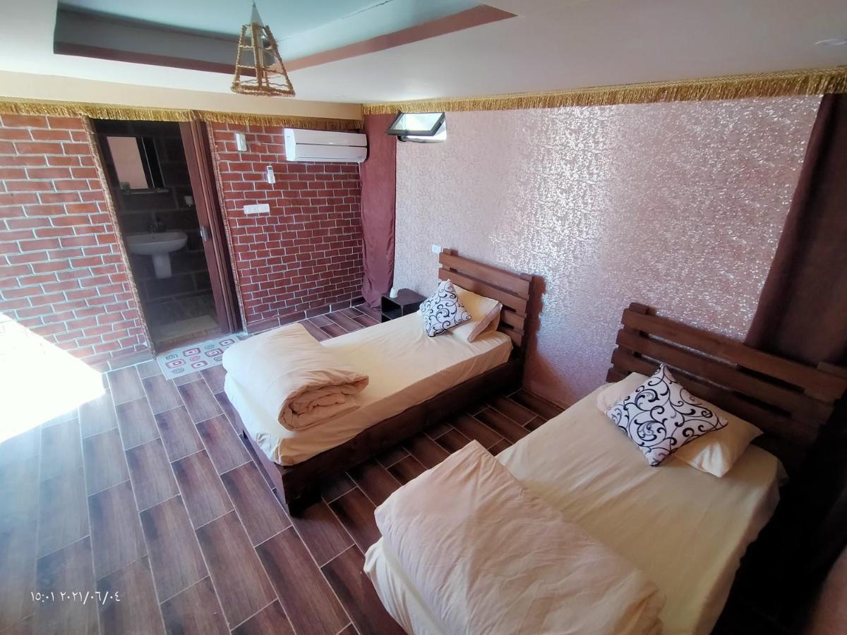 Petra Wassaif Camp Hotel วาดี มูซา ภายนอก รูปภาพ