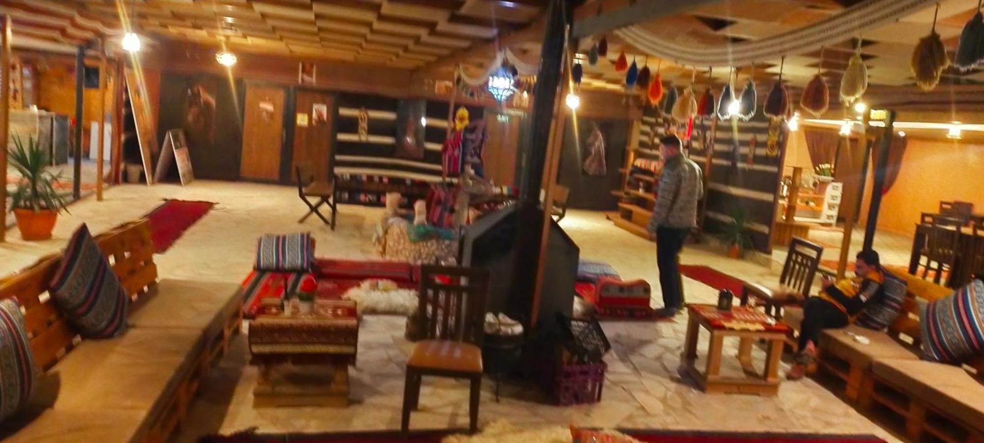 Petra Wassaif Camp Hotel วาดี มูซา ภายนอก รูปภาพ