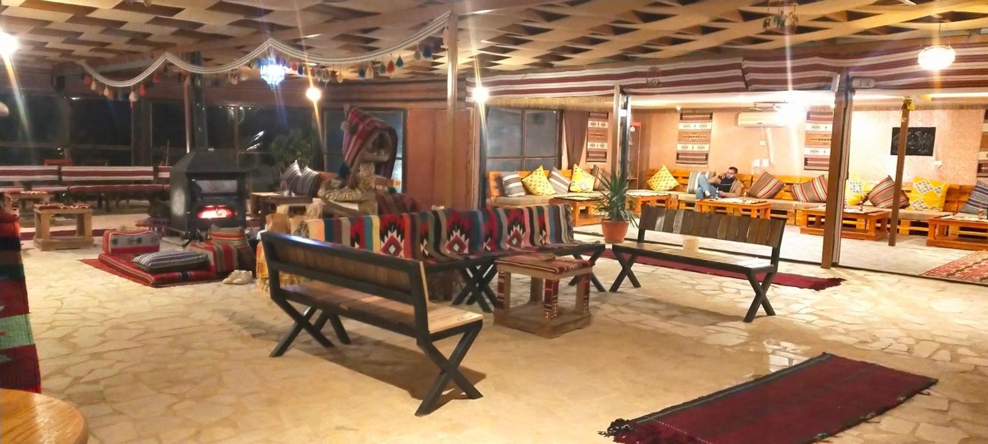 Petra Wassaif Camp Hotel วาดี มูซา ภายนอก รูปภาพ