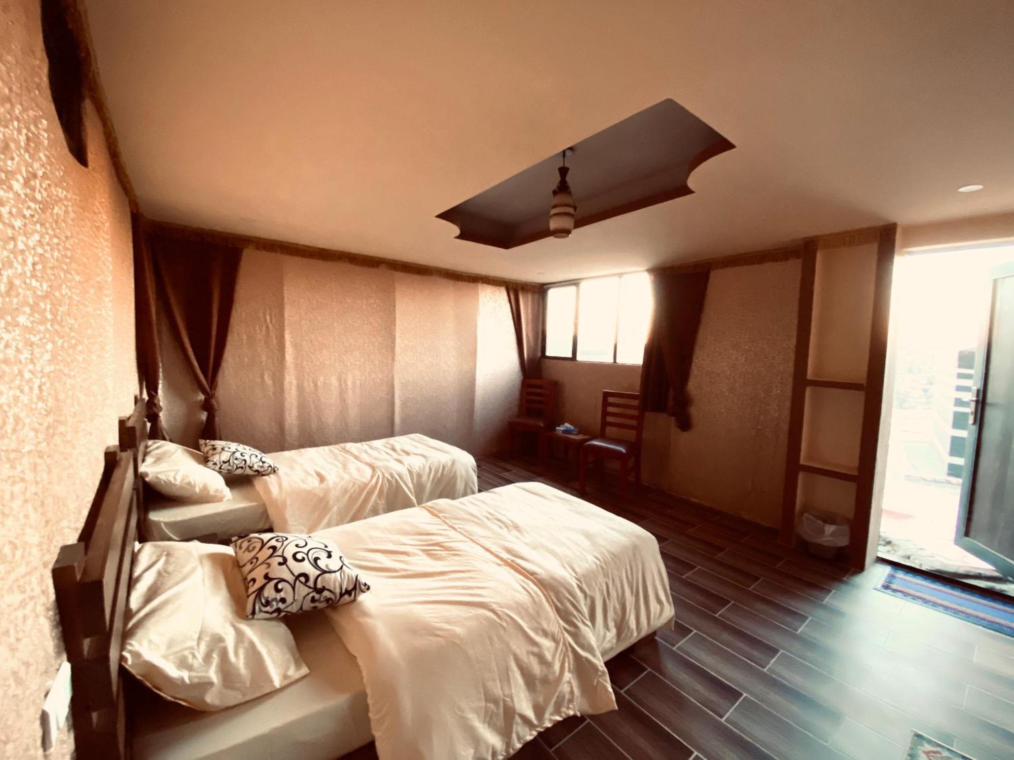 Petra Wassaif Camp Hotel วาดี มูซา ภายนอก รูปภาพ